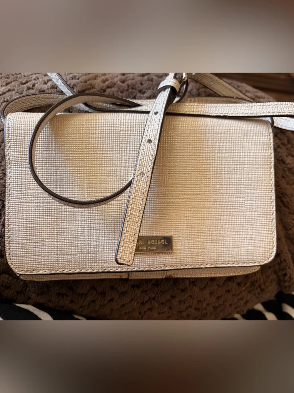 henri bendel structured clutch
